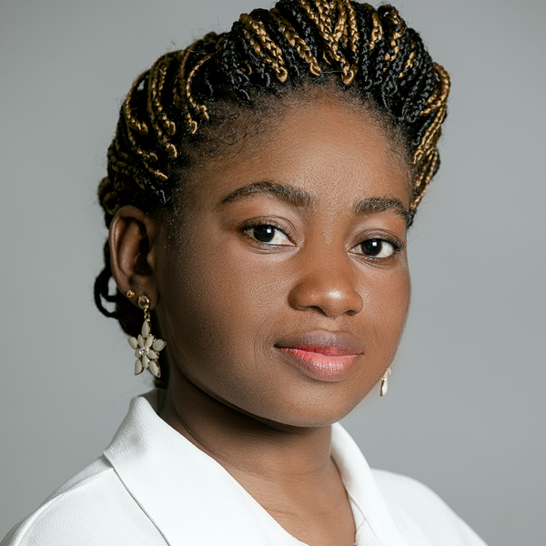 2_Leila-Valeska-MABICKA-MABICKA-Chef-de-Service-Comptabilite.jpg