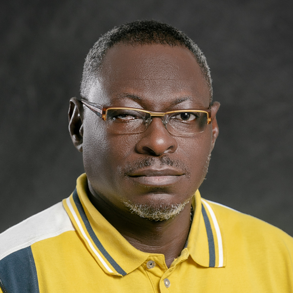4_Roland-Michel-REKOULA-Chef-de-Service-Traitement-Magasin.jpg