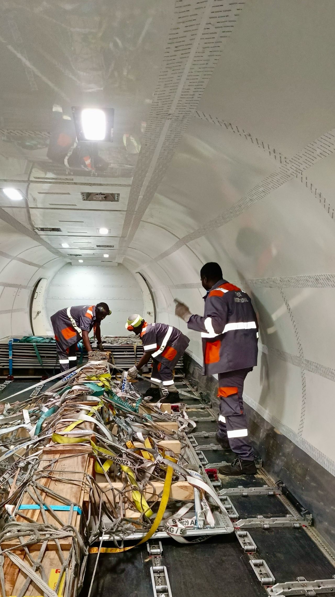 Corex Sol ASSISTANCE AU SOL D’UN BOEING 737-800F A PORT-GENTIL - COREX International